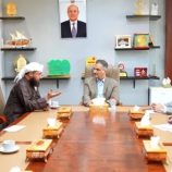 محافظ عدن يناقش أوضاع العاملين في قطاع الأوقاف