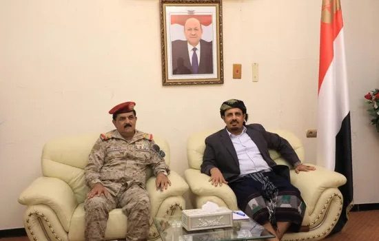 بن ماضي والداعري يبحثان سبل تعزيز الأمن في حضرموت 