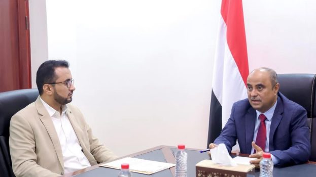 رئيس الوزراء يوجه الهيئة العامة للأراضي بمنح فرصة نهائية للمستثمرين غير الملتزمين أو سحب الأراضي الممنوحة لهم