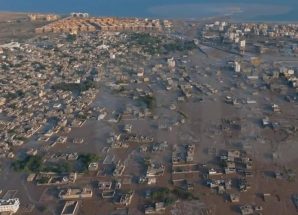 نجا مديرها خلال عملية إنقاذ مواطن..السلطة المحلية في البريقة بعدن تعلن المديرية منطقة منكوبة وتدعو للتدخل العاجل