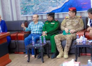 شبوة: المحافظ بن الوزير يستقبل نائب المدير العام السابق لشركة OMV النمساوية.