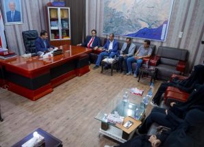 المحافظ بن الوزير يناقش مع اللجنة التحضيرية ترتيبات انعقاد مؤتمر شباب شبوة الأول