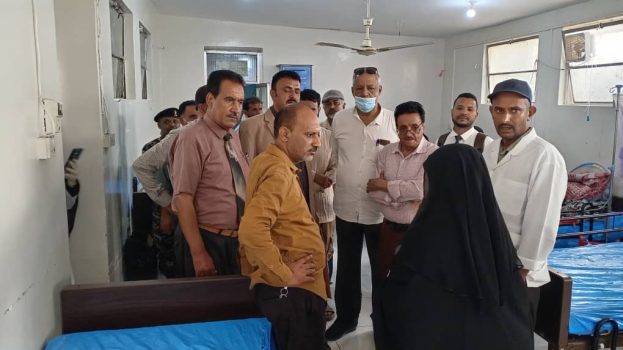 فريق الرقابة والتوجيه الرئاسي يزور مستشفى النصر العام بمحافظة الضالع