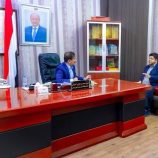 المحافظ بن الوزير يشدد على حماية الأراضي الزراعية ويوجه بدعم المزارعين بالبذور المحسنة