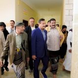 المحافظ بن الوزير يتفقد أعمال تأهيل وتحديث مبنى الإدارة المحلية بالمحافظة