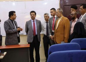 فريق التوجيه والرقابة الرئاسي برئاسة الدكتور الخضر السعيدي يزور جامعة ومعهد سقطرى ويشيد بالدعم الإماراتي لقطاع التعليم