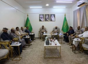 فريق التوجيه والرقابة الرئاسي يزور قيادة قوة الواجب 808 والمستشفى السعودي الميداني في سقطرى