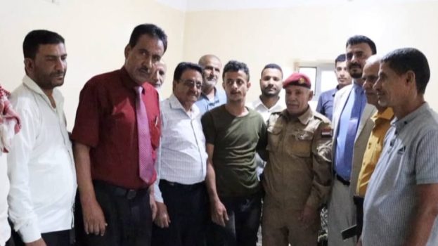 فريق التوجيه والرقابة الرئاسي وقيادة انتقالي الضالع يزورون الأسير المحرر رأفت باسل