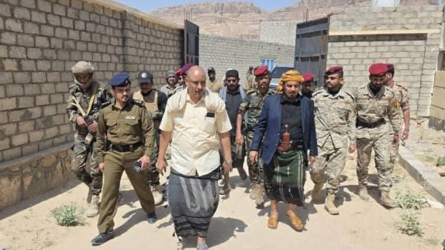 محافظ حضرموت يصل إلى مديرية عمد ويعقد لقاء بقيادة السلطة المحلية بالمديرية