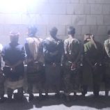 أمن أبين يضبط قائداً أمنياً وعدداً من أفراده بعد تورطهم في ابتزاز سائق مصري أمن أبين يضبط قائداً أمنياً وعدداً من أفراده بعد تورطهم في ابتزاز سائق مصري