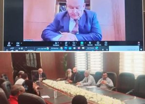 الوزير الوالي يوجّه باستكمال تنفيذ 17 ألف وظيفة معتمدة خلال اجتماع عبر الزوم مع مدراء الخدمة المدنية في المحافظات