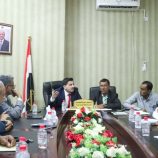 نائب وزير المياه والبيئة “بن عفرار” يلتقي مدراء فروع مؤسسة المياه والصرف الصحي بالمهـرة لمناقشة التحديات وتعزيز الأداء