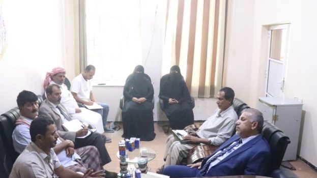 فريق التوجيه والرقابة الرئاسي وقيادة انتقالي المهرة يطلعون على نشاط مكتب الشؤون الاجتماعية والعمل بالمحافظة