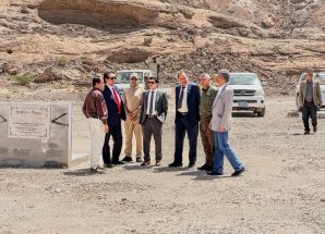 نائب وزير المياه يزور حقل الشبكة المائي بعتق ويؤكد أهمية استكمال مكوناته
