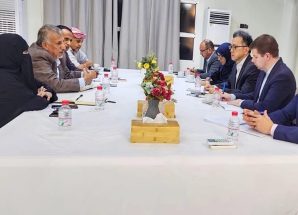 برئاسة الجعري…فريق التوجيه الرئاسي وتنفيذية انتقالي المهرة يلتقون وفد من مكتب المبعوث الأممي بالغيضة