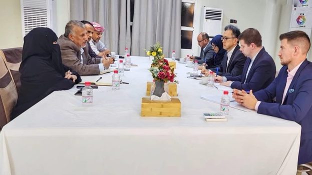 برئاسة الجعري…فريق التوجيه الرئاسي وتنفيذية انتقالي المهرة يلتقون وفد من مكتب المبعوث الأممي بالغيضة