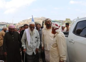 على رأس قافلة دعمًا للجبهة.. وفد أبناء وادي حضرموت يصل الضالع مؤكدًا وحدة الصف الجنوبي وتلاحم أبنائه 