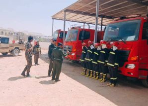 مدير عام شرطة شبوة يتفقد إدارة الدفاع المدني ويؤكد على أهمية رفع مستوى الجاهزية 