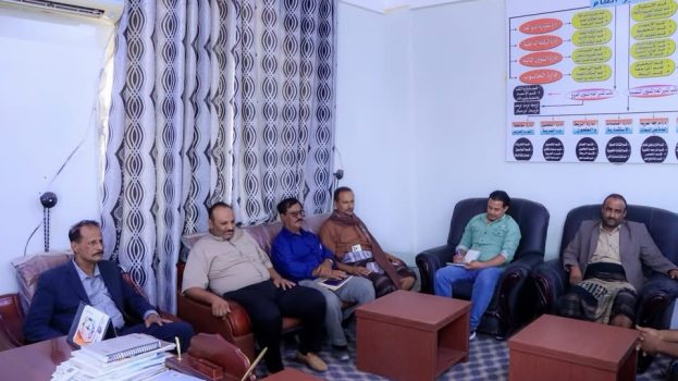 برئاسة الدكتور القميري…فريق التوجيه والرقابة الرئاسي يتفقد فرع مصلحة الضرائب في شبوة