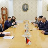 الرئيس الزُبيدي يصل موسكو ويلتقي وزير خارجية روسيا الاتحادية الرئيس الزُبيدي يصل موسكو ويلتقي وزير خارجية روسيا الاتحادية