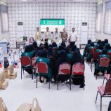 شبوة..الأمين العام يدشّن تسليم حقائب أدوات المهنة لـ80 امرأة بتمويل مركز الملك سلمان