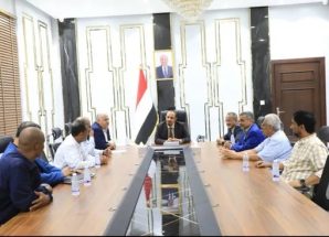 محافظ حضرموت ومؤسسة الكهرباء يبحثان احتياجات قطاع التوليد 