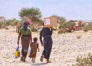 هلال الإمارات يوزع 36 طناً من المساعدات في شبوة 