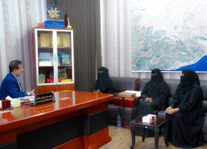 المحافظ بن الوزير يؤكد على دور المرأة ومشاركتها الفاعلة في عملية التنمية