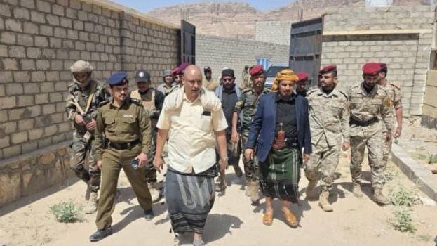 محافظ حضرموت يصل إلى مديرية عمد ويعقد لقاء بقيادة السلطة المحلية بالمديرية