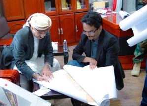 المحافظ بن الوزير يصادق على المخطط الهندسي والعمراني لتوسعة حرم المدينة الطبية بمدينة عتق