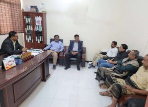 فريق التوجيه والرقابة الرئاسي يطّلع على سير العمل في مكتب الصناعة والتجارة بشبوة