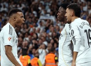 ريال مدريد يتغلب على فياريال بثلاثية في الدوري الإسباني