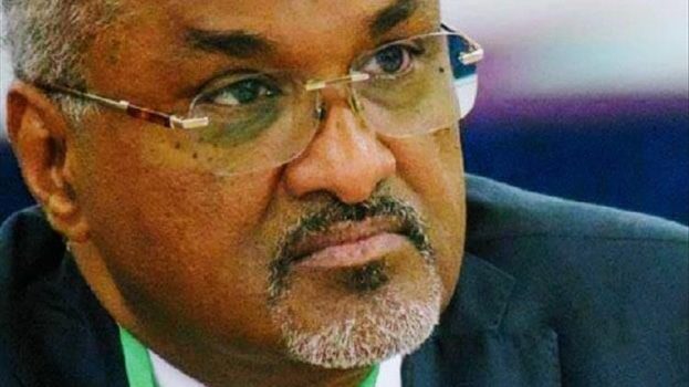 بدر باسلمة: إغلاق الموانئ النشطة ليس حلاً.. وعلى الحكومة إصلاح إداراتها بدل تعطيلها