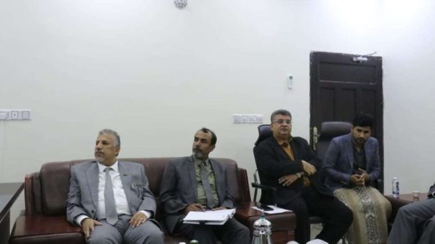 فريق التوجيه والرقابة الرئاسي يزور جامعة المهرة ويطلع على نشاطها الأكاديمي