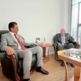 لملس يناقش مع السفير رياض ياسين تعزيز حضور العاصمة عدن في الفعاليات الثقافية والاقتصادية بفرنسا