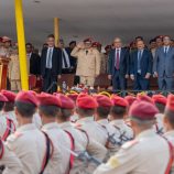 وزير الدفاع يشهد حفل تخرج الدفعة ٥٢ كلية حربية في العاصمة عدن