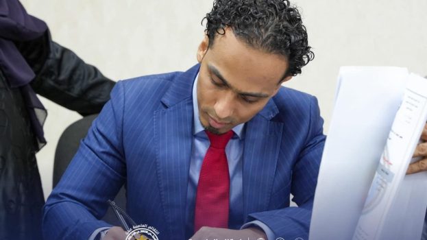 السقاف يوقع اتفاقية الرعاية الصحية لمعلمي ومعلمات العاصمة عدن في مستشفى عبود العسكري