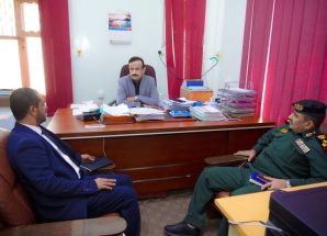 المحافظ بن الوزير يطلع على مستوى الإنجاز في مشروع تأهيل مستشفيات المديريات ويشيد بالدعم الإماراتي للقطاع الصحي بشبوة