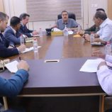 اللواء مطهر الشعيبي يستقبل وفداً بريطانياً رفيع المستوى لبحث التعاون الأمني وأوضاع المهاجرين الأفارقة