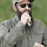 العميد الوالي ينعي استشهاد أحد أبطال الحزام الأمني في أبين ويؤكد استمرار ملاحقة العناصر الإرهابية