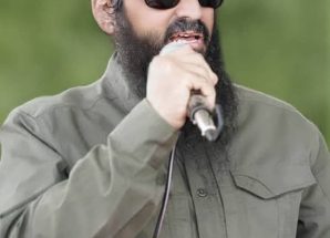 العميد الوالي ينعي استشهاد أحد أبطال الحزام الأمني في أبين ويؤكد استمرار ملاحقة العناصر الإرهابية