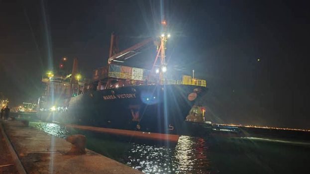 رسو السفينة الثانية لشركة مرسى في رصيف المعلا