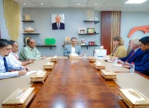 لملس يبحث مع وفد حكومي هولندي سبل تطوير مؤسسة مياه عدن