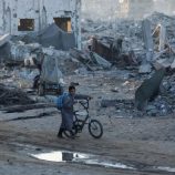 إسرائيل تقصف جنوب ووسط وشمال غزة.. وتنسف منازل