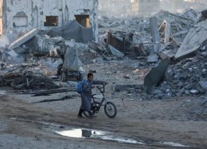 إسرائيل تقصف جنوب ووسط وشمال غزة.. وتنسف منازل