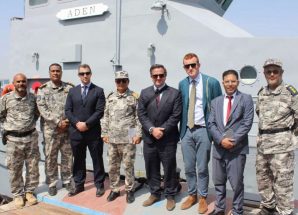 قوات خفر السواحل تبحث مع وفد بريطاني تعزيز التعاون في الأمن البحري 