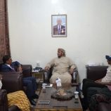 محافظ سقطرى يناقش مع وكيل هيئة حماية البيئة الجهود المشتركة لصون المحميات والتنوع الحيوي