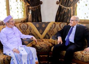 ‏الكثيري يطّلع على أوضاع جامعة الأحقاف وتخصصاتها الأكاديمية