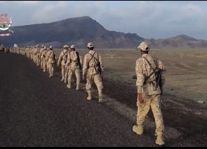 ‏قوات العمالقة الجنوبية تنفذ مسيرًا عسكريًّا لرفع جاهزيتها القتالية 