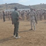 قائد ألوية الدعم والإسناد يتفقد الجاهزية القتالية للواء الرابع دعم وإسناد 